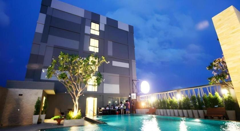 Memo Suite Паттайя Экстерьер фото